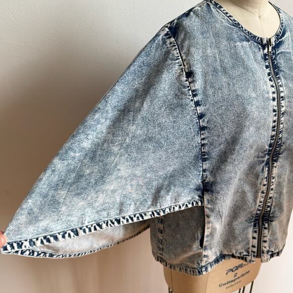 Retro LOVE GENERATION Acid-wash Denim Poncho - Picture 7 of 12